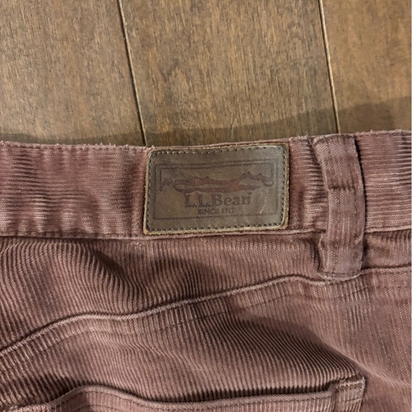 L.L. Bean Ladies Corduroy Pants in Rich Brown - Picture 6 of 9